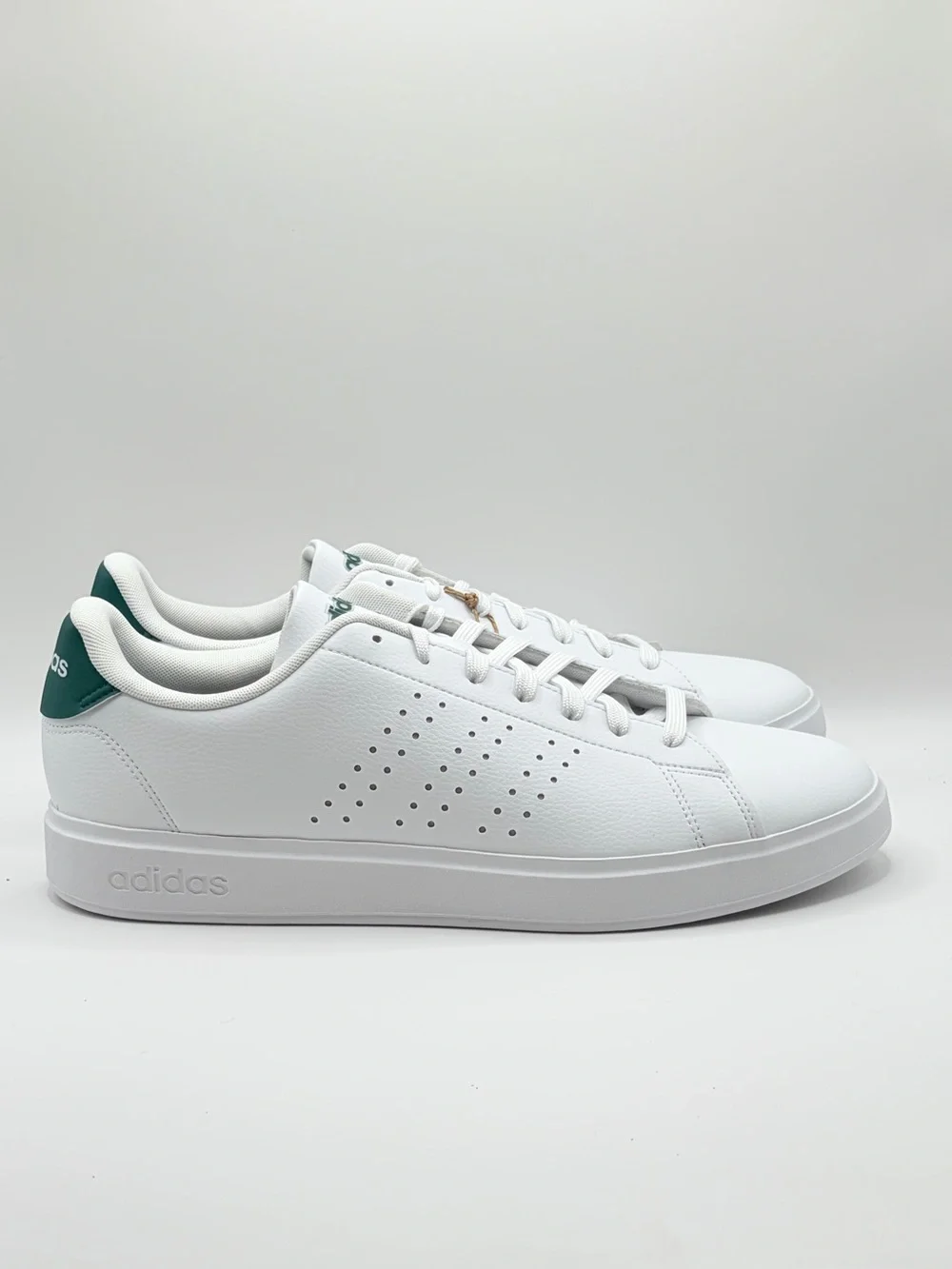 adidas Advantage 2.0 White Casual Sneakers with Green Heel Tab